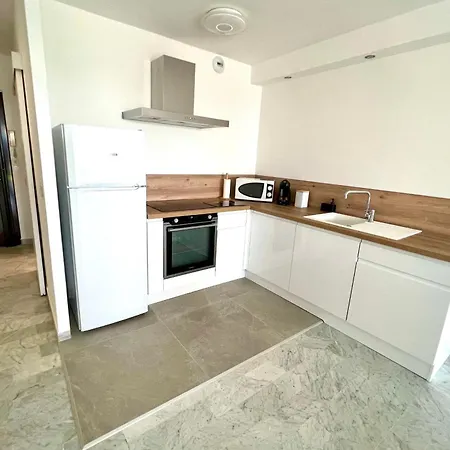 Golfe Juan - Seafront - 2 People - Parking شقة فالوريس
