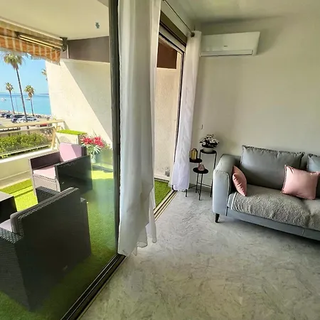 Golfe Juan - Seafront - 2 People - Parking *