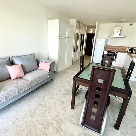 Golfe Juan - Seafront - 2 People - Parking * فالوريس